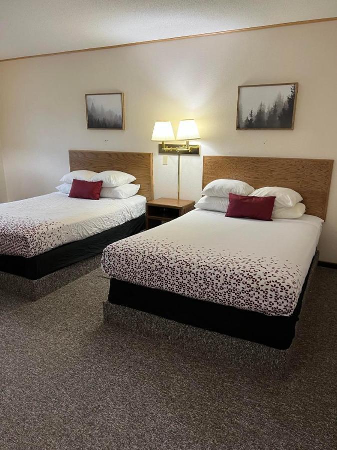 Northwoods Motel Ladysmith Zewnętrze zdjęcie