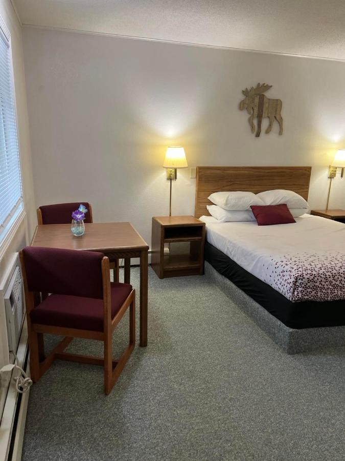 Northwoods Motel Ladysmith Zewnętrze zdjęcie
