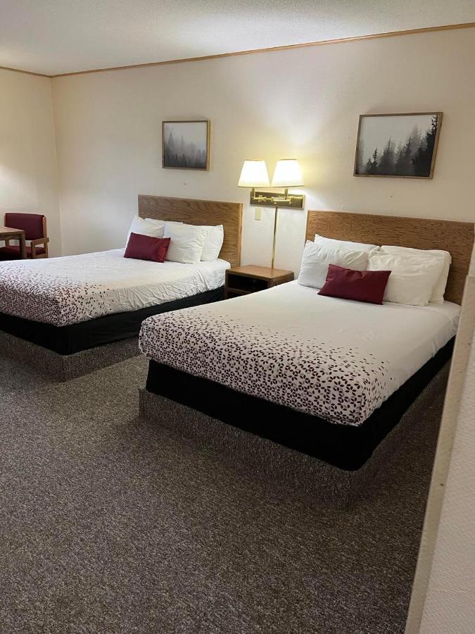 Northwoods Motel Ladysmith Zewnętrze zdjęcie