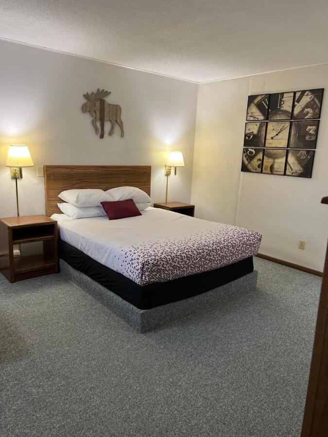 Northwoods Motel Ladysmith Zewnętrze zdjęcie